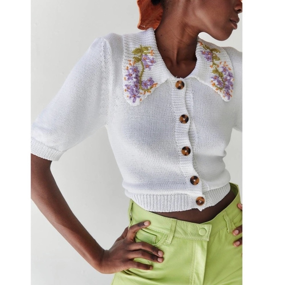TACH Kalinka Knit Top White Floral Embroidery Large